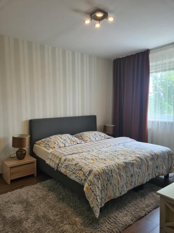 Apartman Valentin Apartment Komárno Exterior foto